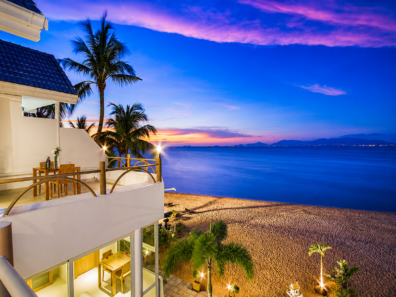 B1 Beachfront image