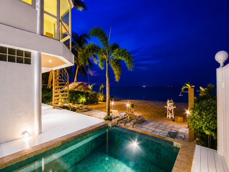 B1 Beachfront image