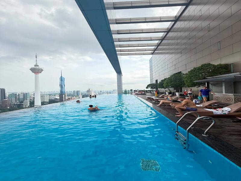 The Platinum Suites Klcc By Moonlight image