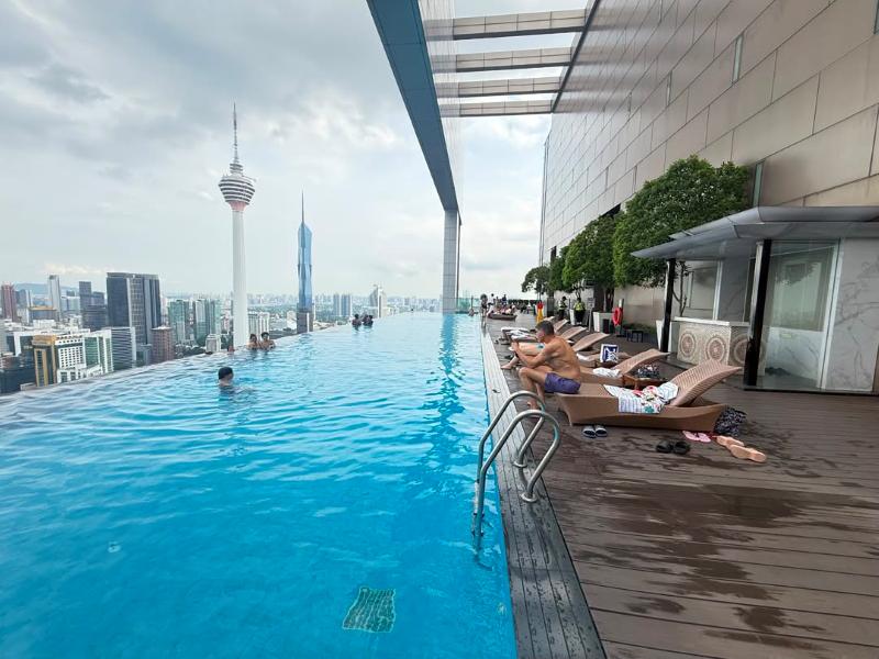 The Platinum Suites Klcc By Moonlight image