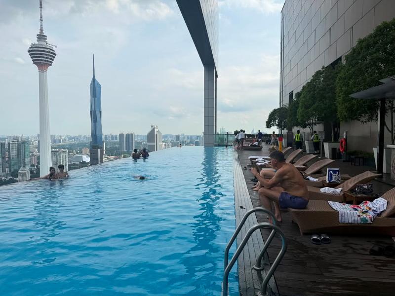 The Platinum Suites Klcc By Moonlight image