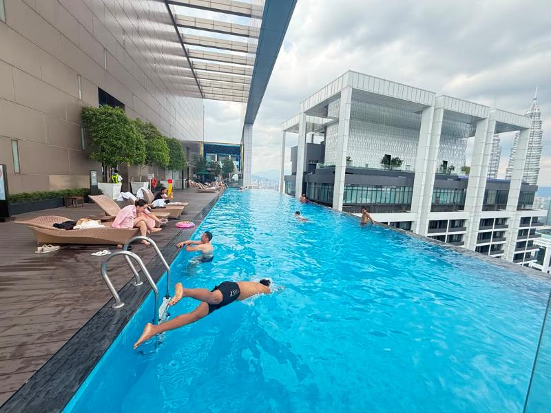 The Platinum Suites Klcc By Moonlight image