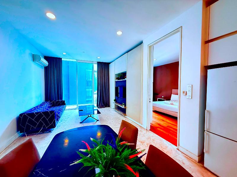 The Platinum Suites Klcc By Moonlight image
