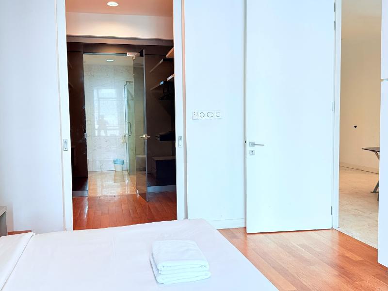 The Platinum Suites Klcc By Moonlight image