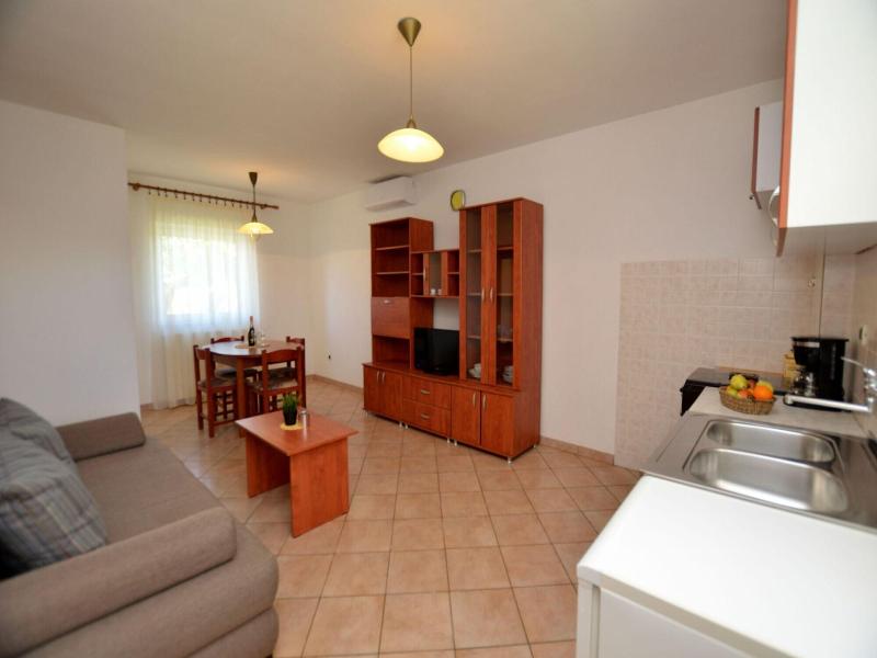 Apartments Mariano image