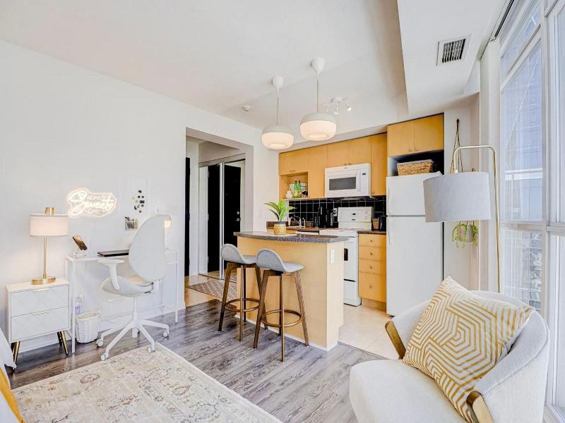 Yonge Street Downtown Toronto Condos image