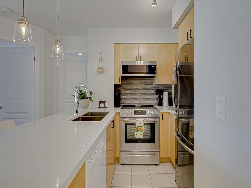 Yonge Street Downtown Toronto Condos image