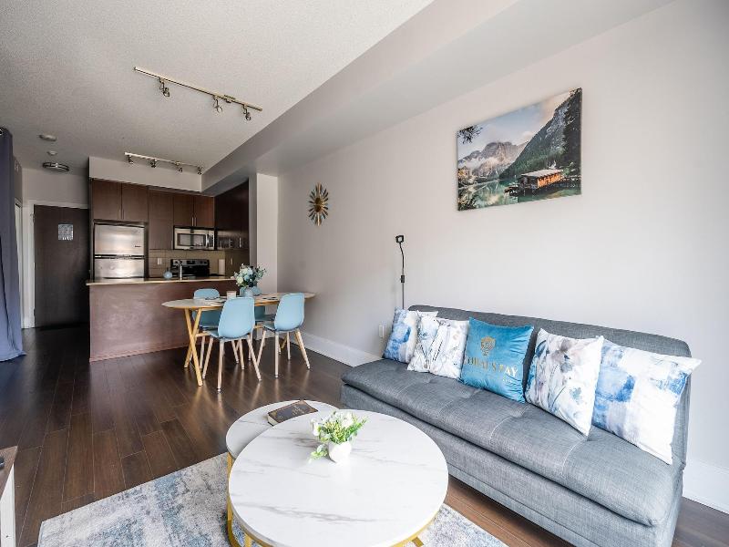 Beautiful Condos In The Heart Of Downtown — photo 25