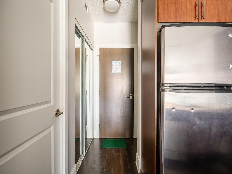 Beautiful Condos In The Heart Of Downtown — photo 10