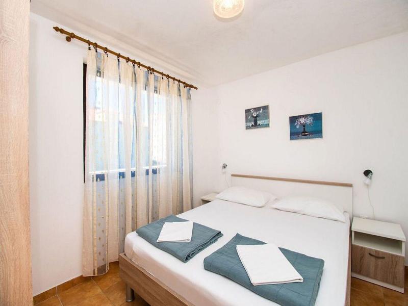 Apartments Crljenko image