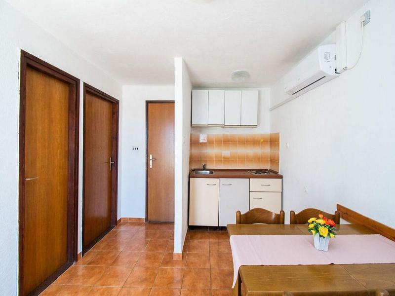 Apartments Crljenko image