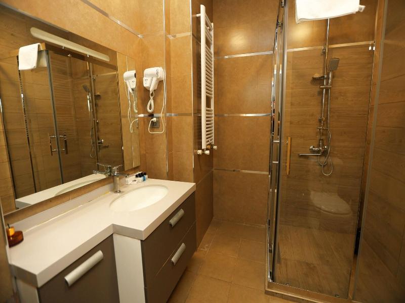 Cosy Hotel Baku image