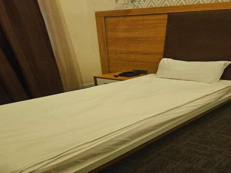 Cosy Hotel Baku image