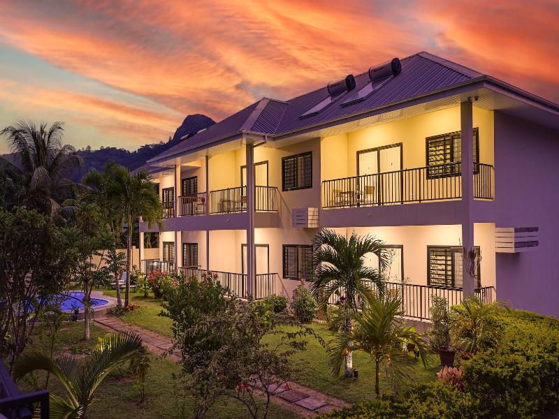 Creole Breeze Self Catering Apartments image
