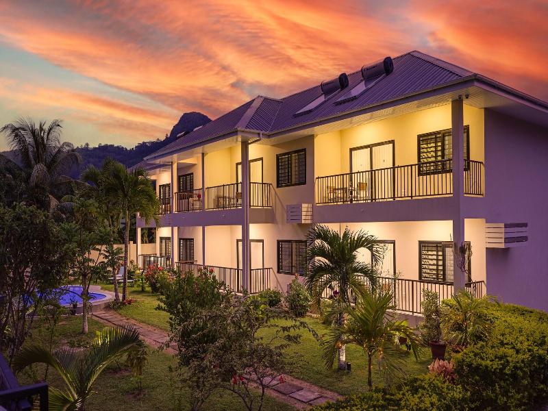 Creole Breeze Self Catering Apartments image