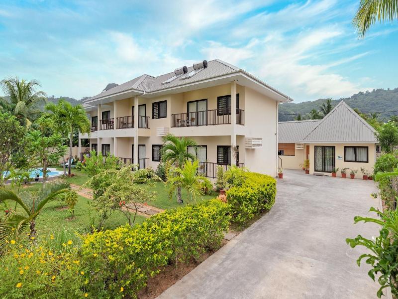 Creole Breeze Self Catering Apartments image