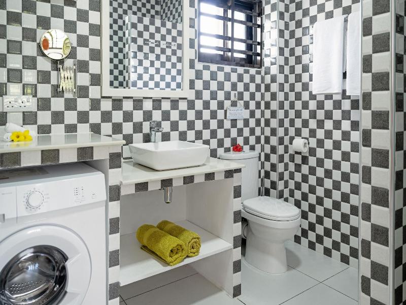 Creole Breeze Self Catering Apartments image