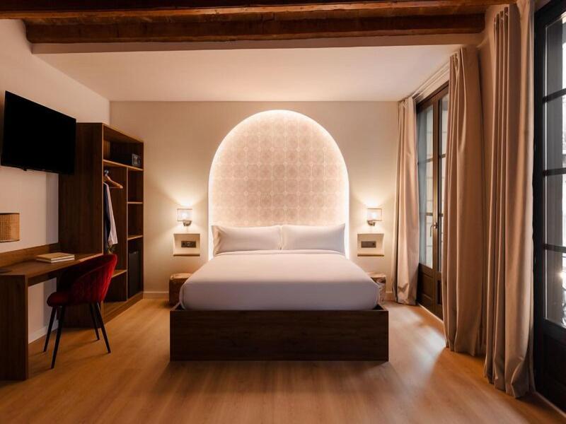 Hamsa House image