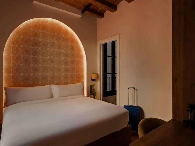 Hamsa House image