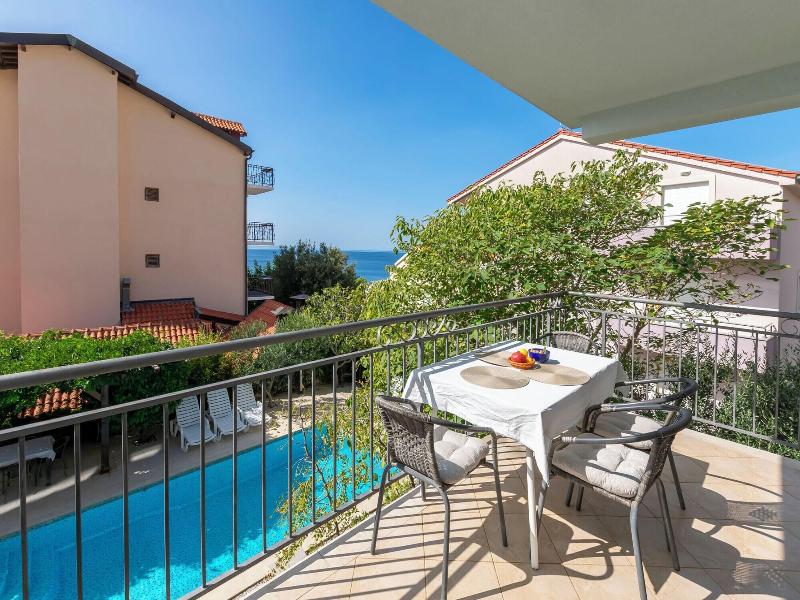 Apartments Ljiljana image