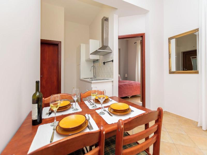 Apartments Ljiljana image