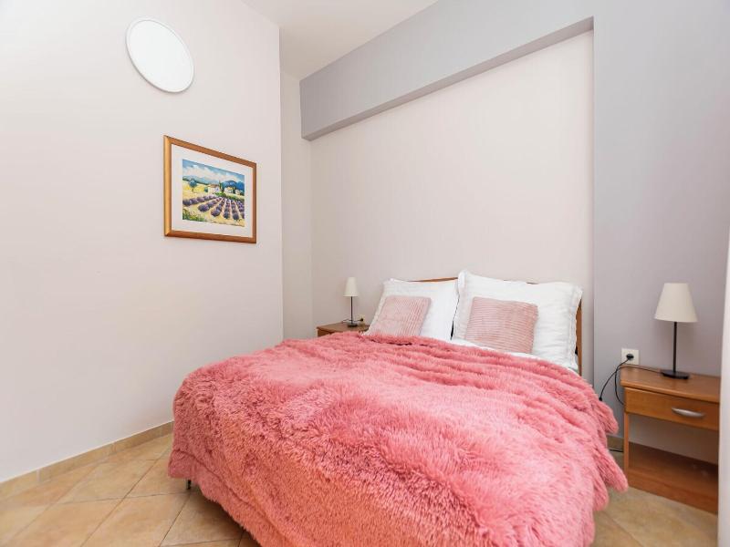 Apartments Ljiljana image