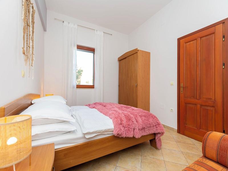 Apartments Ljiljana image