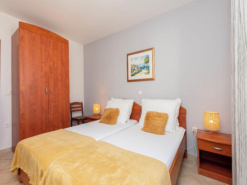 Apartments Ljiljana image