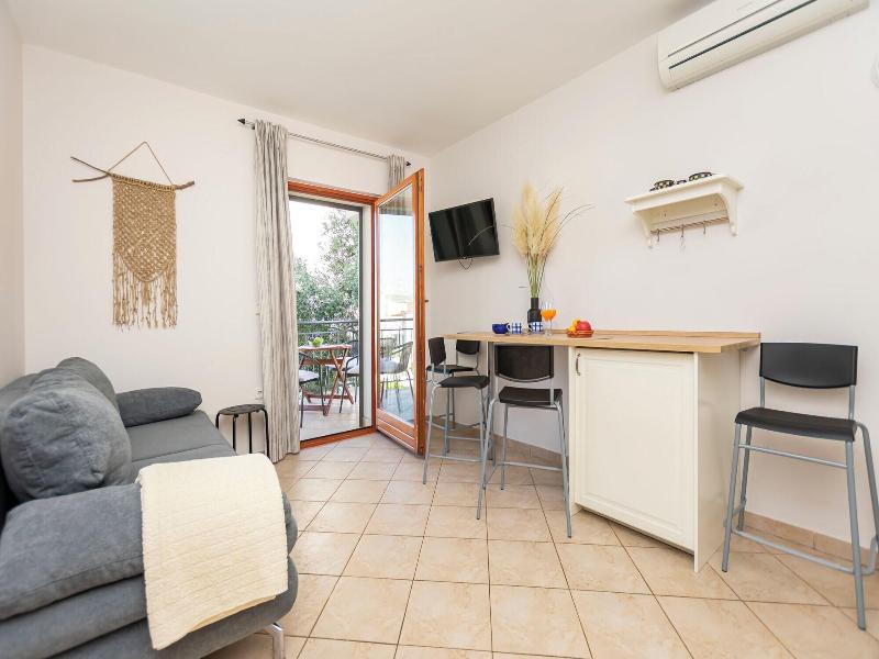 Apartments Ljiljana image