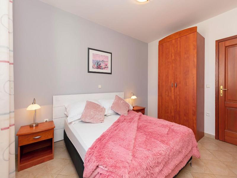 Apartments Ljiljana image