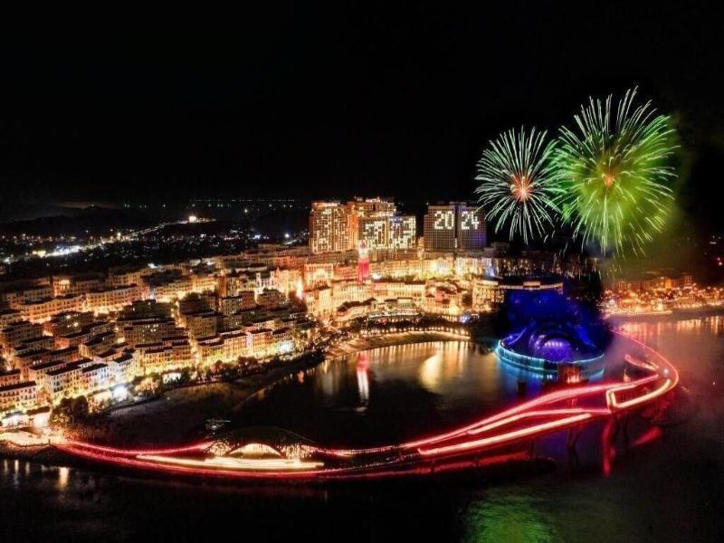 The Hill Apartment Phu Quoc Firework image