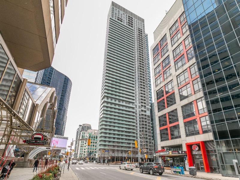 Modern Downtown Apartments — photo 150