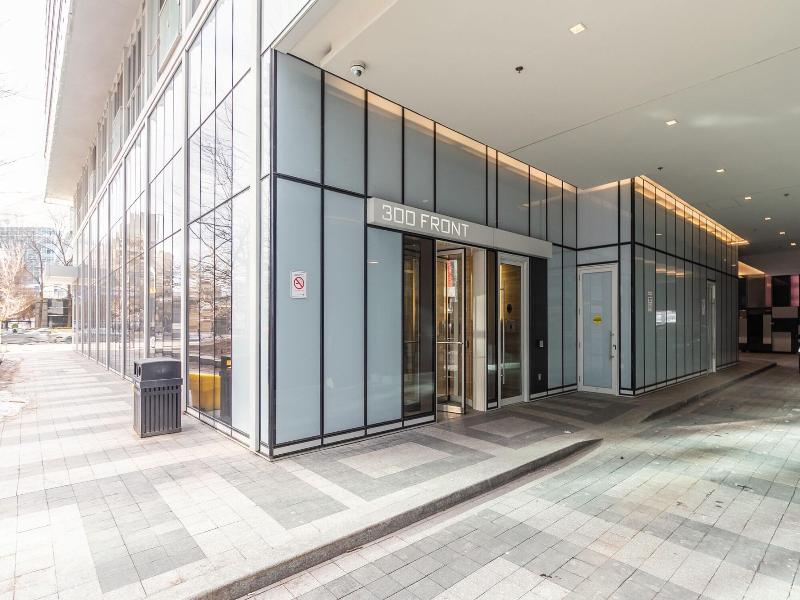 Modern Downtown Apartments — photo 149