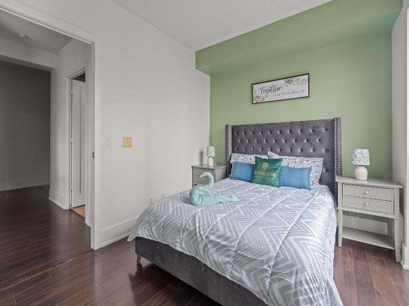 Modern Downtown Apartments — photo 264
