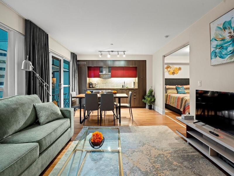 Modern Downtown Apartments — photo 241