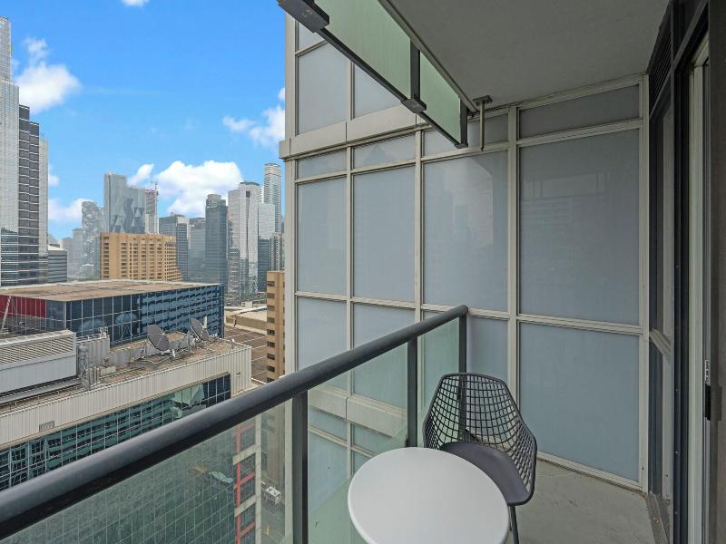 Modern Downtown Apartments — photo 238
