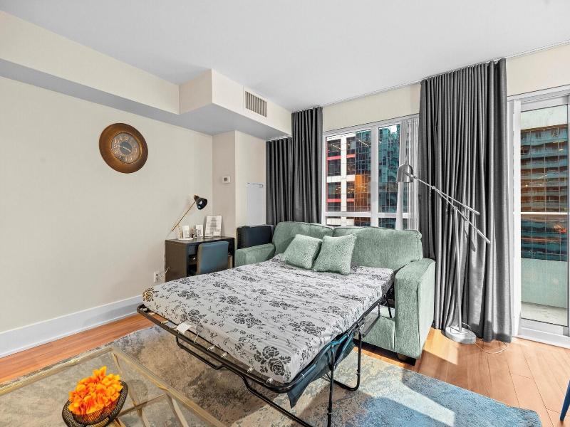 Modern Downtown Apartments — photo 111