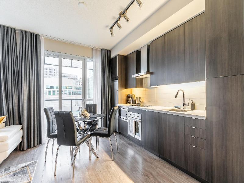 Modern Downtown Apartments — photo 139