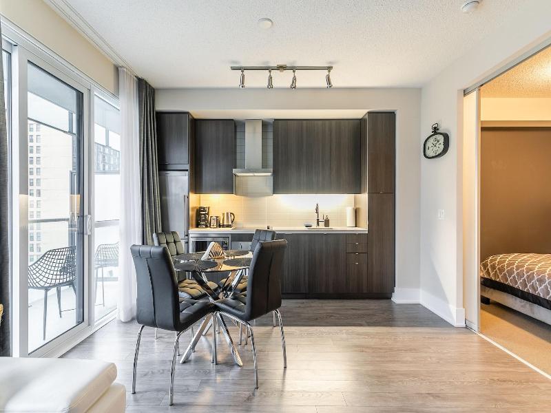 Modern Downtown Apartments — photo 137