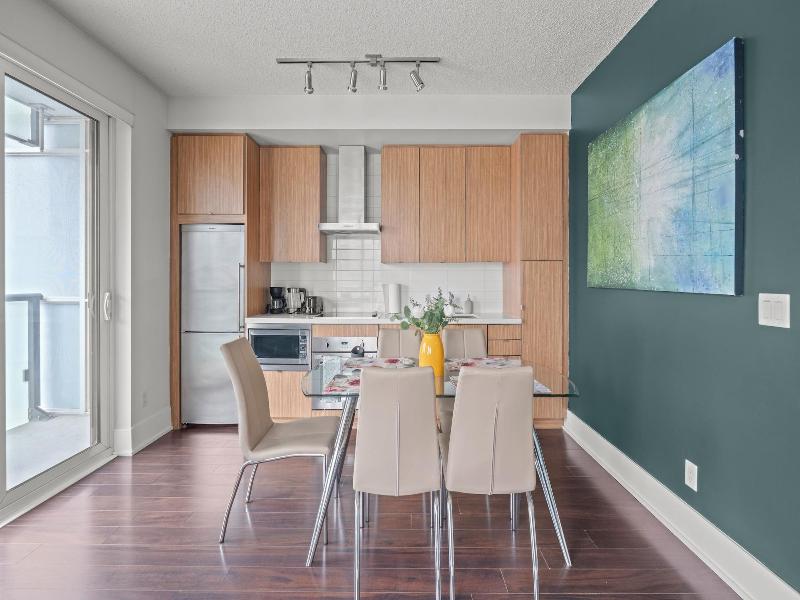 Modern Downtown Apartments — photo 131