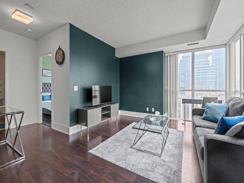 Modern Downtown Apartments — photo 169
