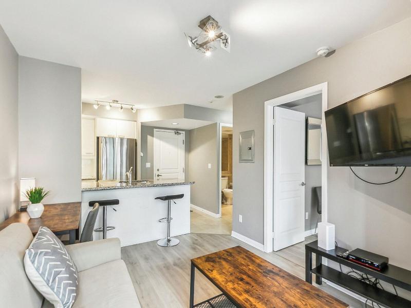Modern Downtown Apartments — photo 167
