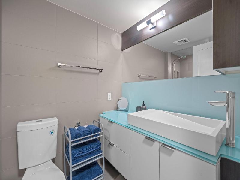 Modern Downtown Apartments — photo 31