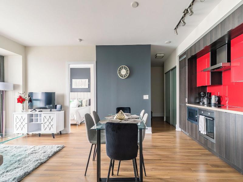 Modern Downtown Apartments — photo 103