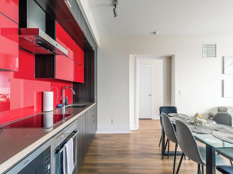 Modern Downtown Apartments — photo 100