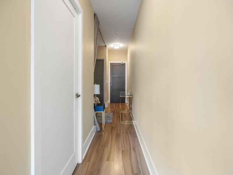 Modern Downtown Apartments — photo 282