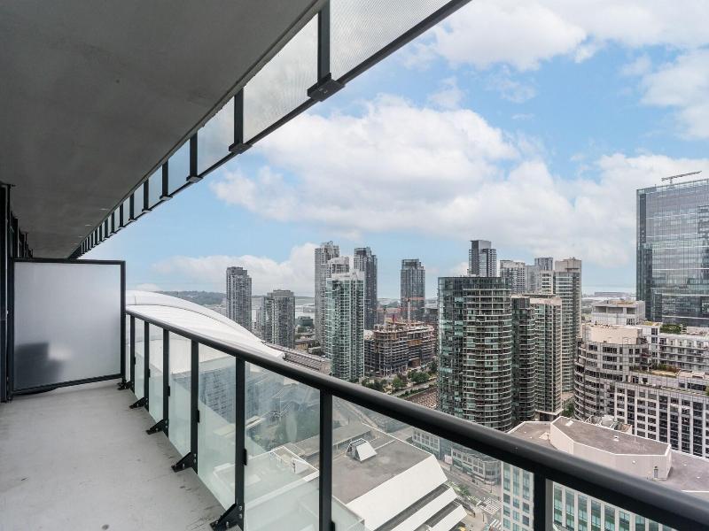 Modern Downtown Apartments — photo 231