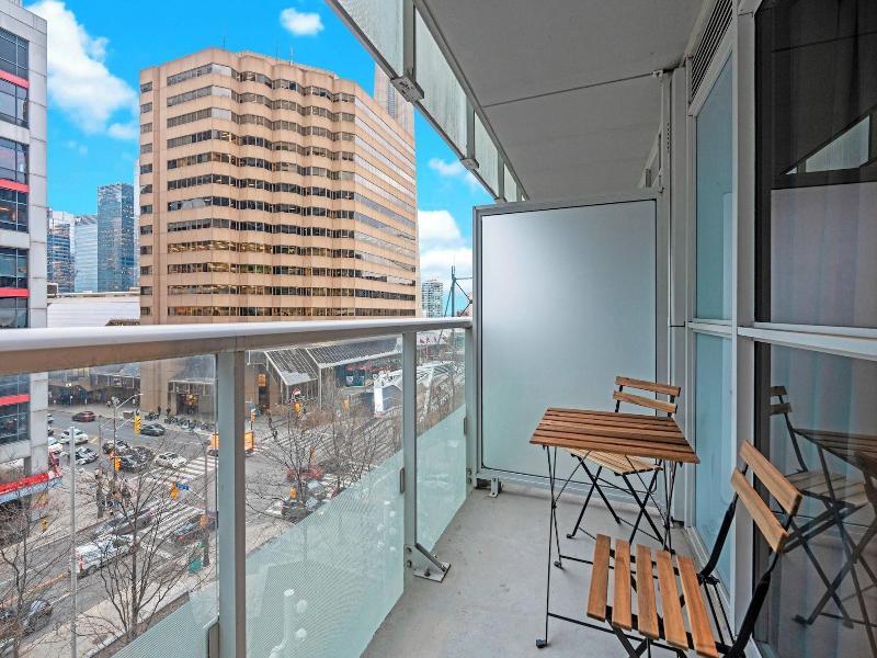 Modern Downtown Apartments — photo 59