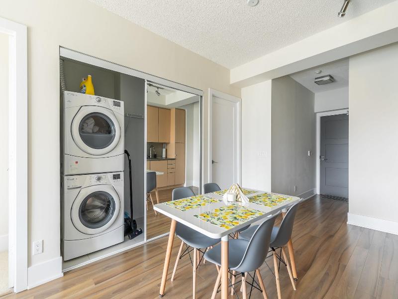 Modern Downtown Apartments — photo 34