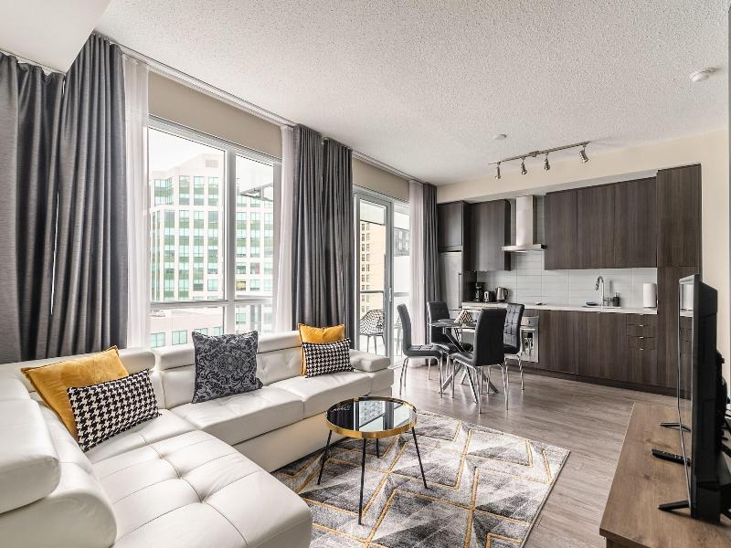 Modern Downtown Apartments — photo 159